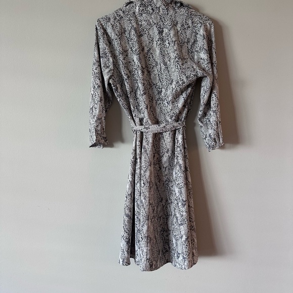 Ann Taylor Dress - Picture 2 of 3